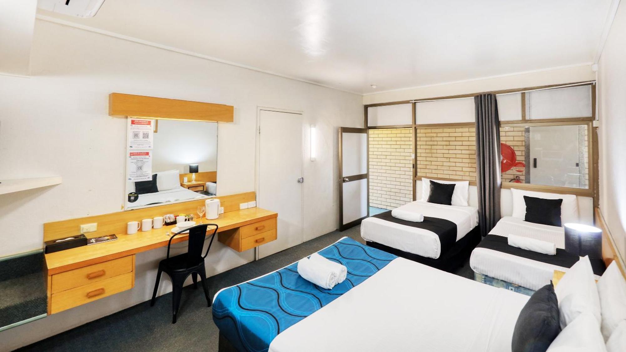 Tropical Gateway Motor Inn Rockhampton Exteriör bild