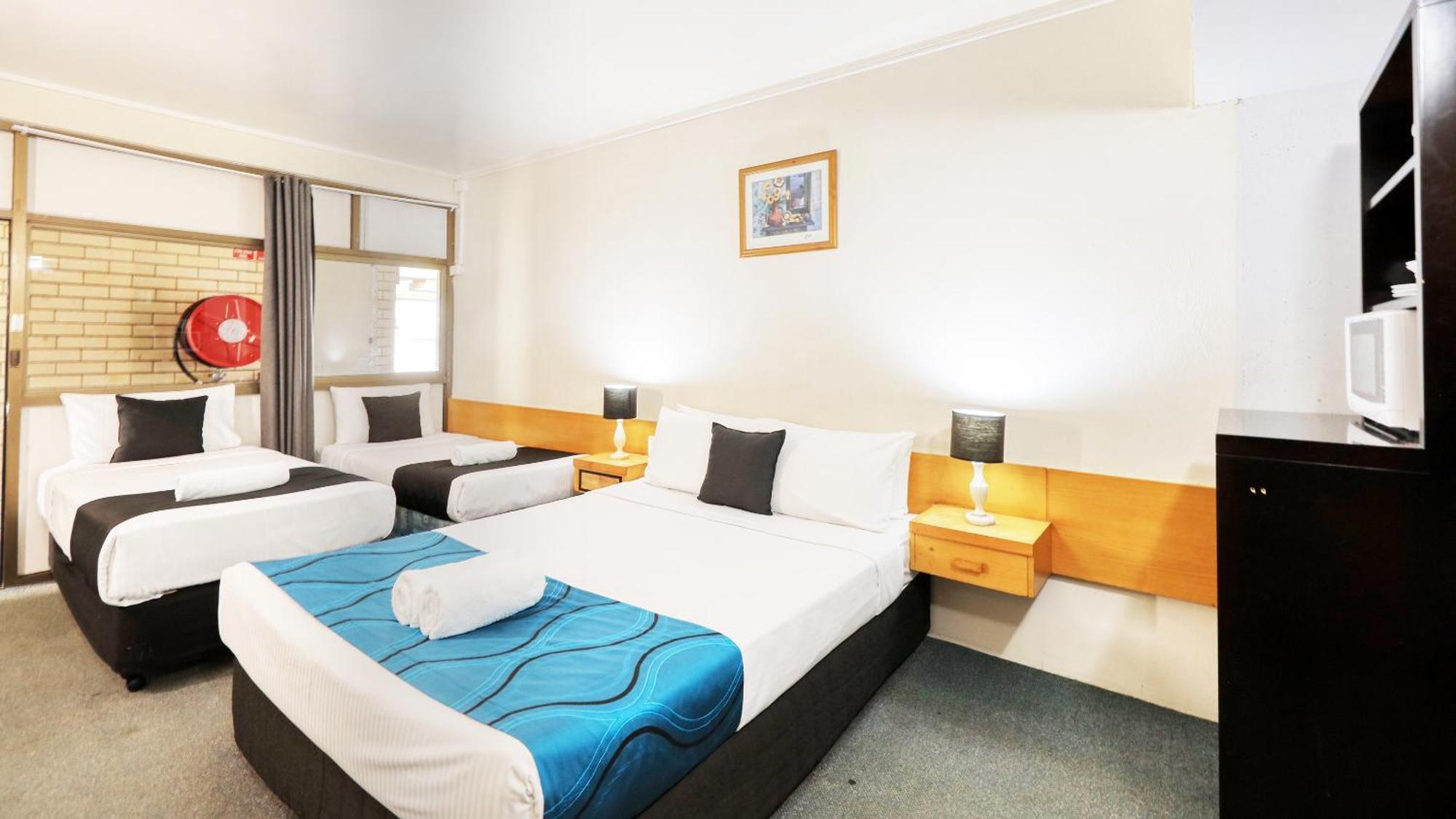 Tropical Gateway Motor Inn Rockhampton Exteriör bild