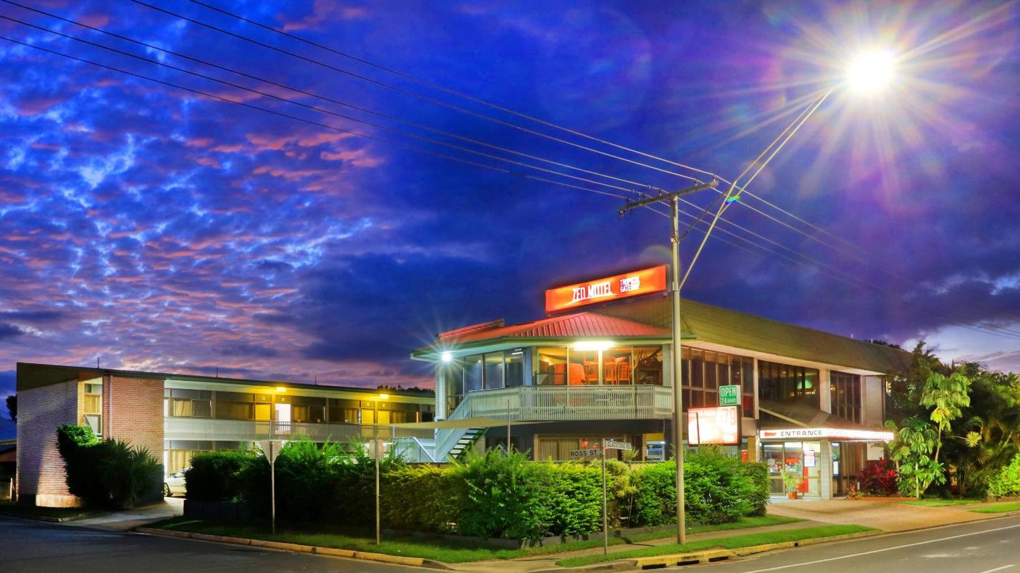 Tropical Gateway Motor Inn Rockhampton Exteriör bild