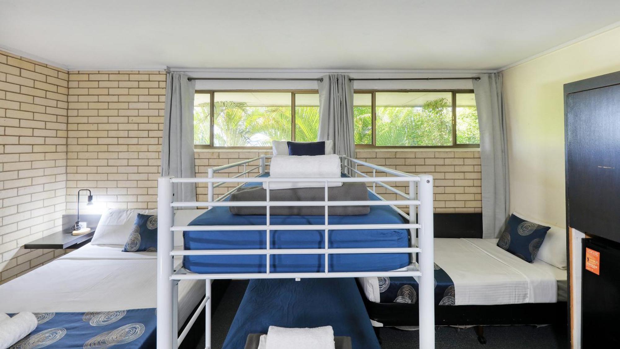 Tropical Gateway Motor Inn Rockhampton Exteriör bild