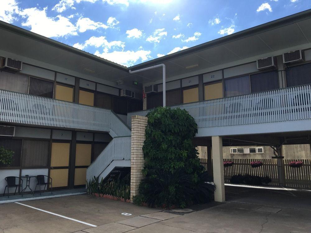 Tropical Gateway Motor Inn Rockhampton Exteriör bild